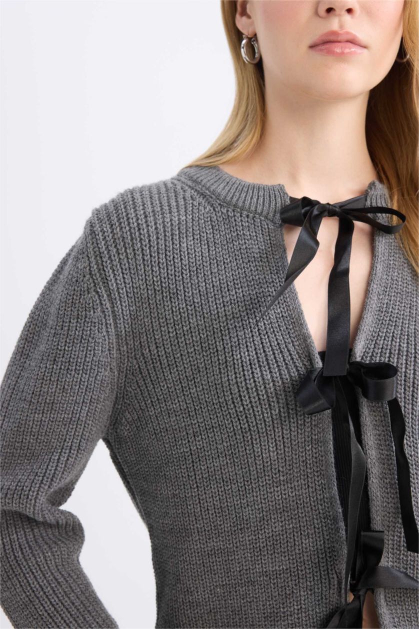 Kadın Gri Regular Fit Bisiklet Yaka Bağlamalı Triko Hırka