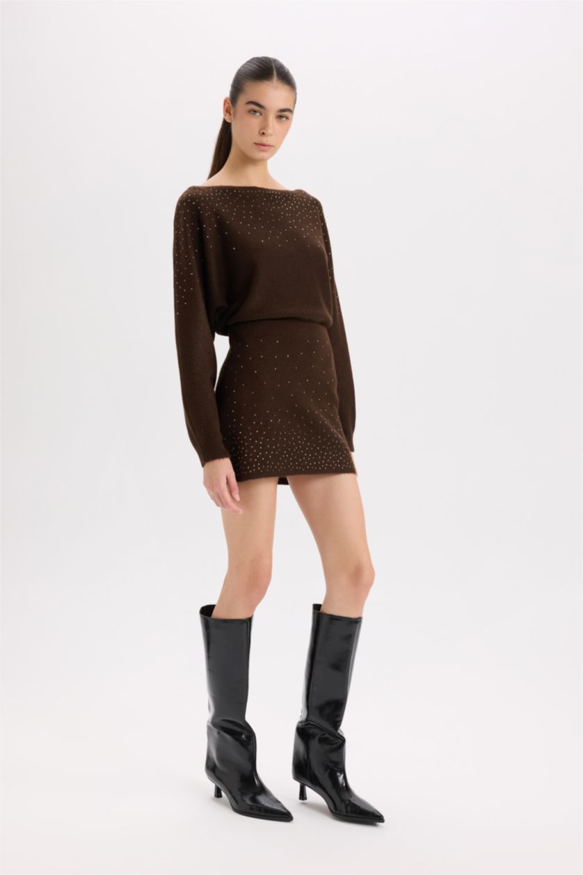 Women Brown A Cut