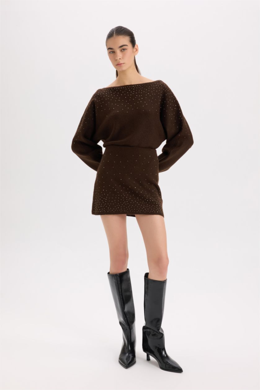 Women Brown A Cut