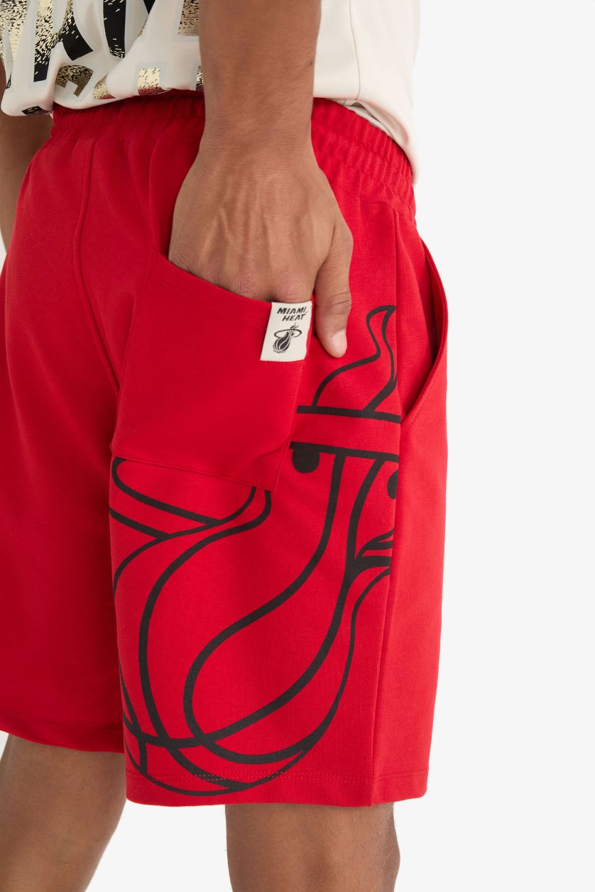 Ерлер қызыл NBA Miami Heat Лицензиялық Шолақ шалбар