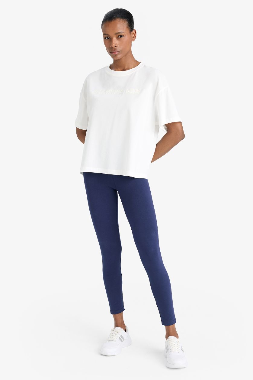 نساء بيج فاتح Woman Short Sleeve T-Shirt