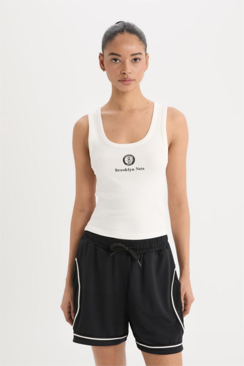 Kadın Ekru NBA Brooklyn Nets Slim Fit Dar Kesim U Yaka Ribana Sporcu Atlet