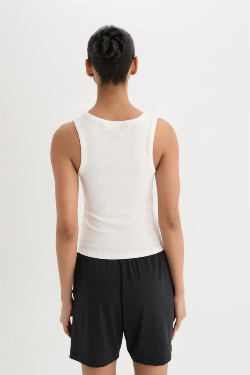 Kadın Ekru NBA Brooklyn Nets Slim Fit Dar Kesim U Yaka Ribana Sporcu Atlet