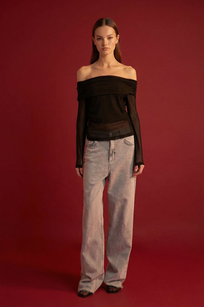 FEMME Noir T-shirt à manches longues en tulle à épaules dénudées