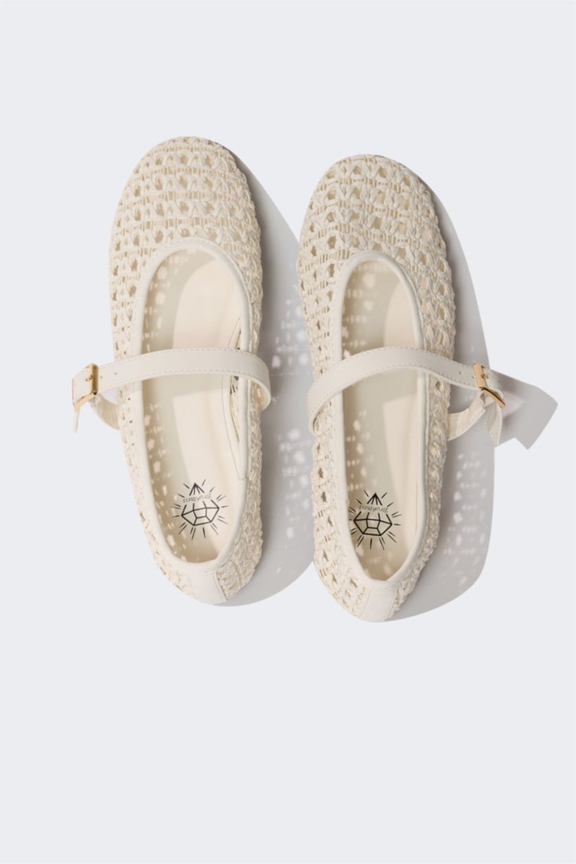 حريمي أبيض شوز فلات حريمي جلد صناعي بكعب مسطح