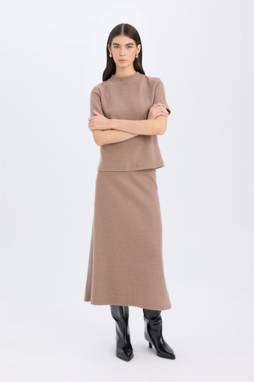 Kadın Kahve Melanj Selanik Kumaş 2'li Takım Kısa Kollu Üst Beli Lastikli Midi Etek