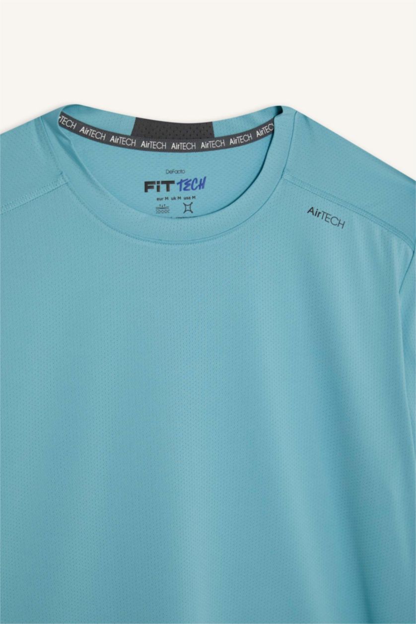 Erkek Açık Turkuaz Standart Fit Bisiklet Yaka Sporcu Kısa Kollu Tişört