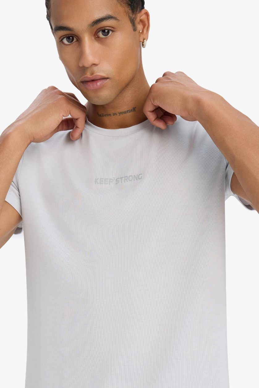 Erkek Açık Gri Esnek Kumaş Slim Fit Dar Kesim Bisiklet Yaka Sporcu Kısa Kollu Tişört