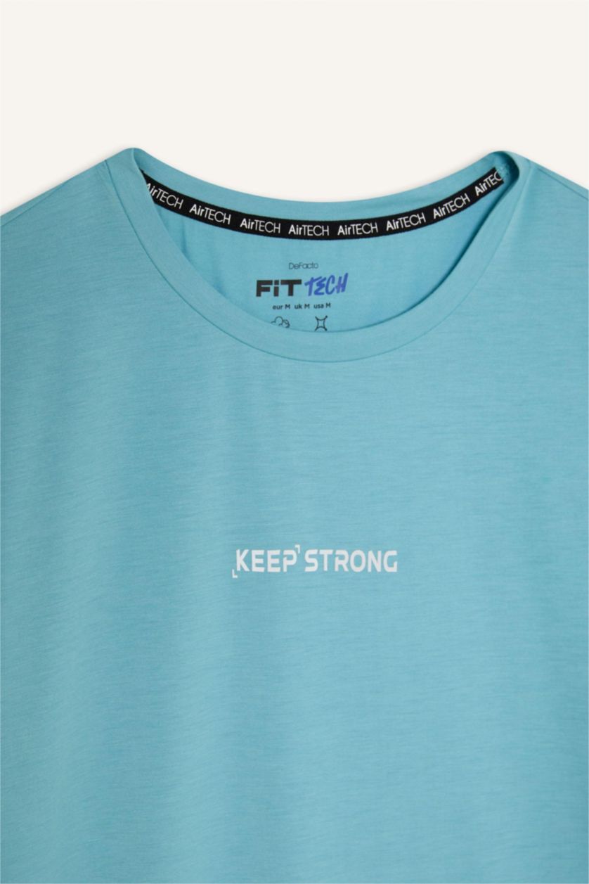 Erkek Açık Turkuaz Esnek Kumaş Slim Fit Dar Kesim Bisiklet Yaka Sporcu Kısa Kollu Tişört