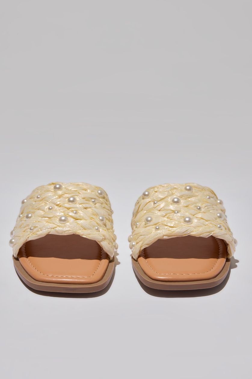WOMAN Beige Woman Pearl Detailed Single Band Flat Sole Slippers