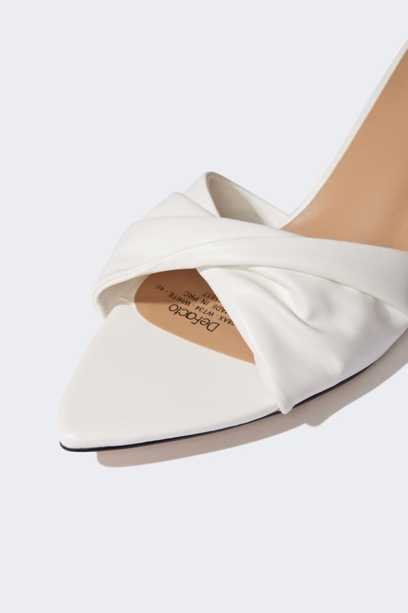 نساء أبيض شبشب نسائي جلد صناعي بكعب عالي