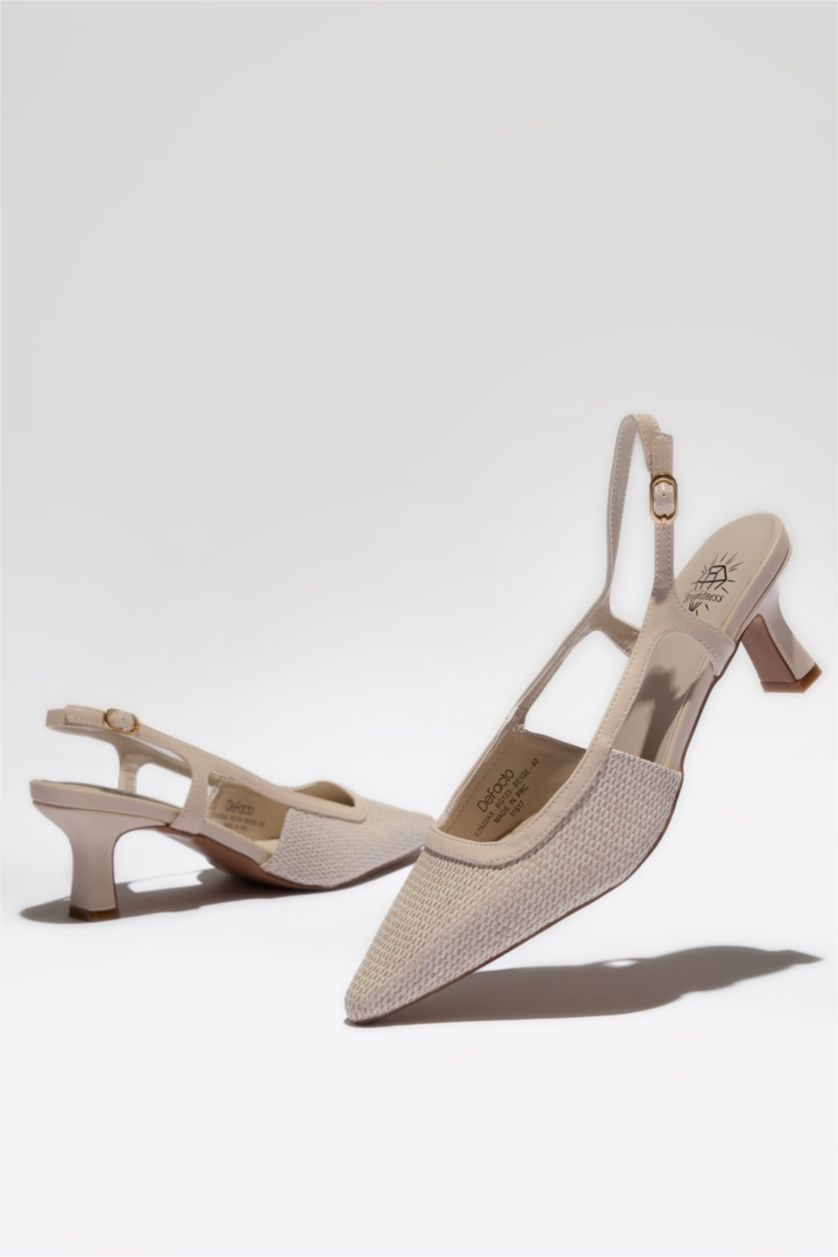 نساء بيج بكعب عالي