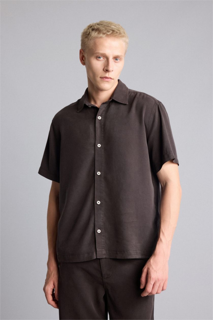 Men Dark Brown Regular Fit Sensual Short Sleeve Shirt
