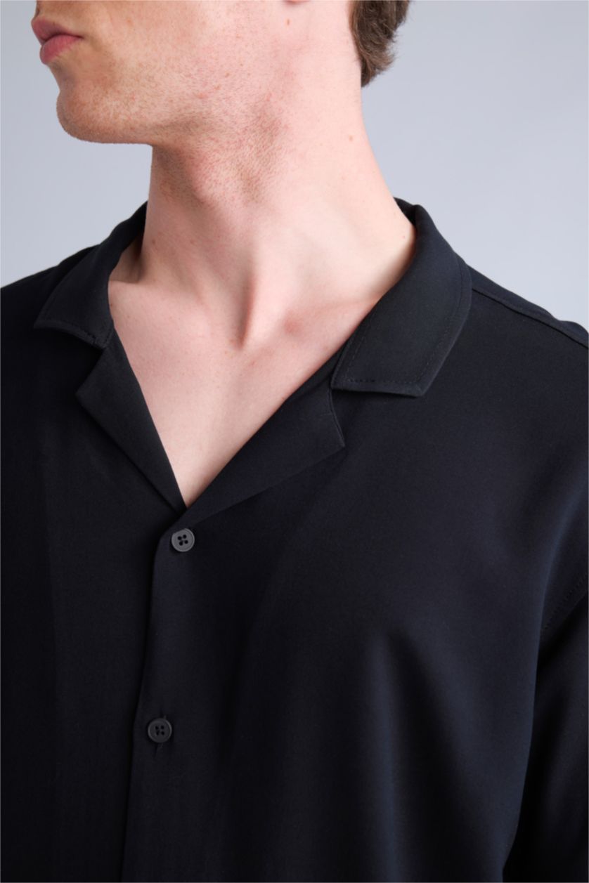 رجال أسود Regular Fit Apache Neck Short Sleeve Shirt