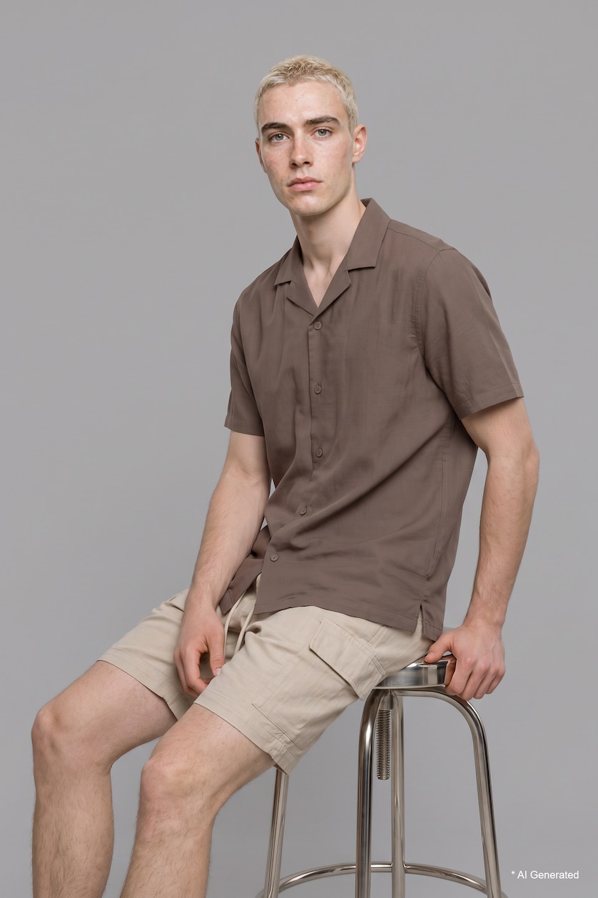 رجال كاكي Regular Fit Short Sleeve Shirt