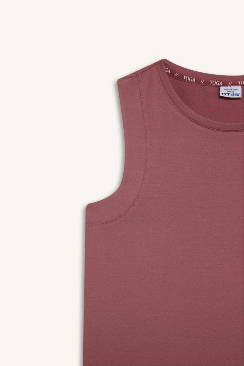 Woman Bordeaux DeFactoFit Regular Fit Crew Neck Sports Tank Top