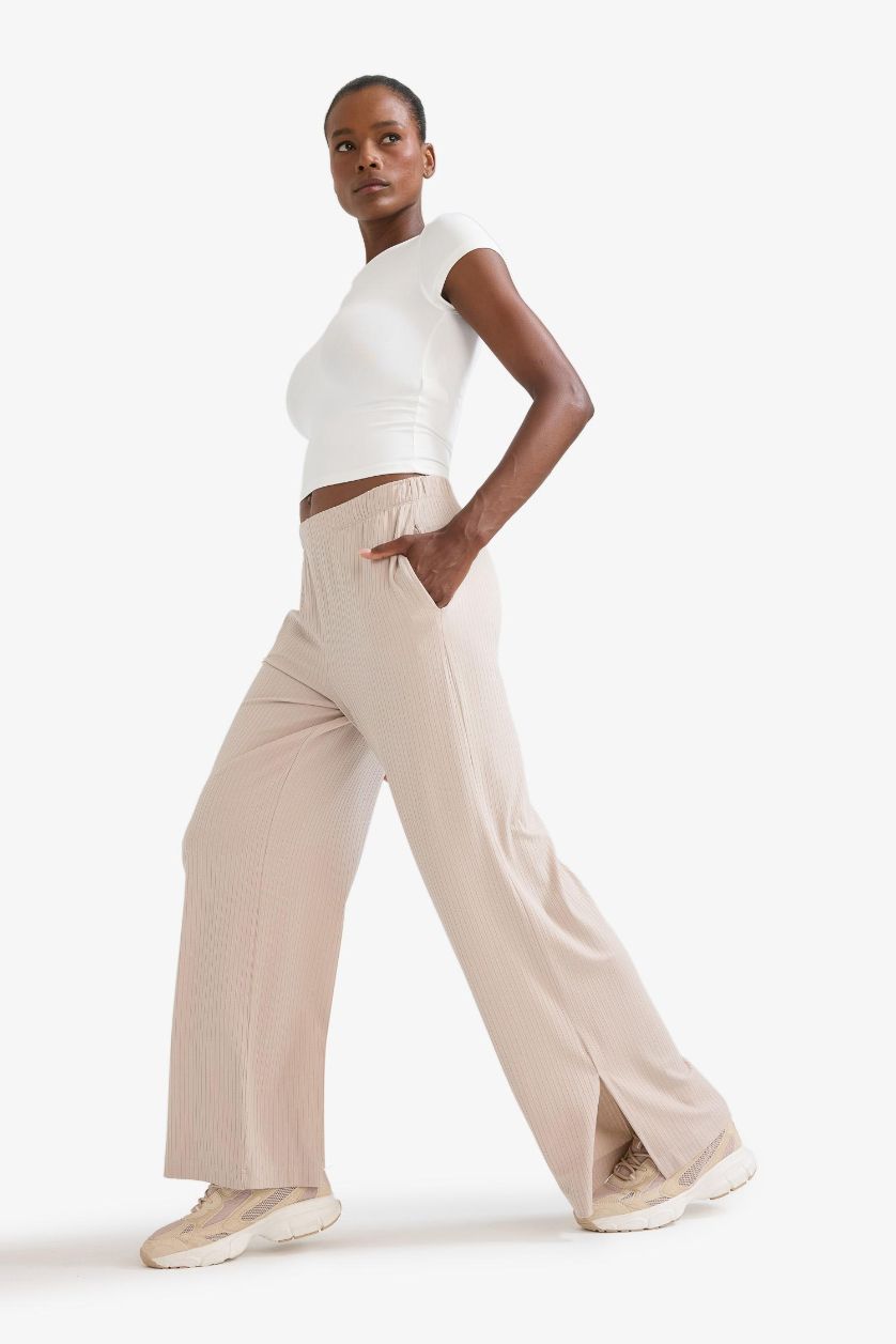 Kadın Taş Wide Leg Geniş Paça Cepli Yırtmaçlı İnce Sporcu Pantolon