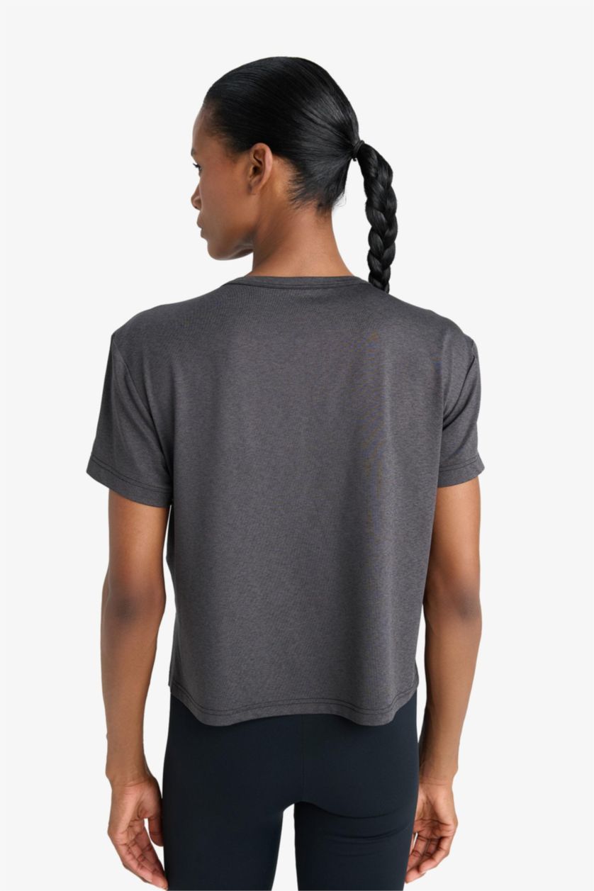 Kadın Siyah Bisiklet Yaka Sporcu Kısa Kollu Tişört