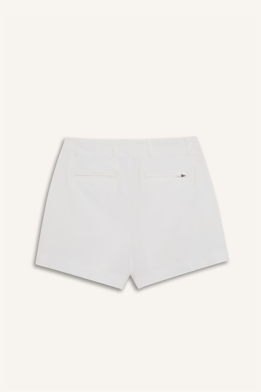 Kadın Beyaz Standart Fit Dokuma Şort