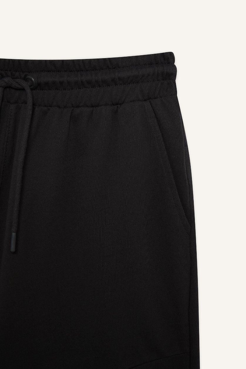 Erkek Antrasit Standart Fit Sporcu Beli Bağcıklı Cepli Şort