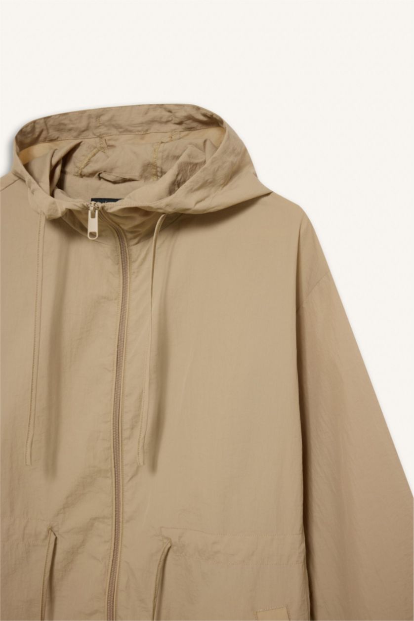 Kadın Bej Su Geçirmez Yağmurluk