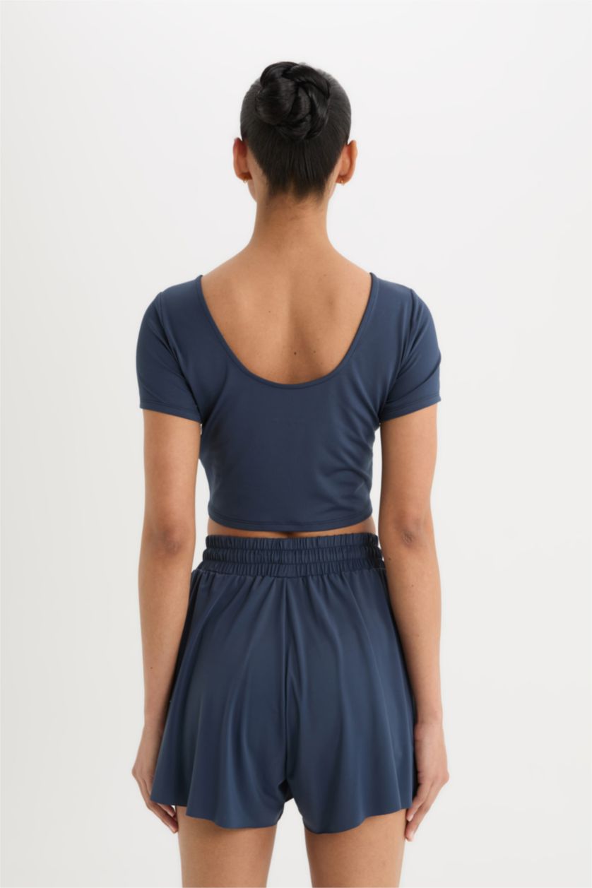 Kadın Lacivert Crop Bisiklet Yaka Sporcu Kısa Kollu Tişört