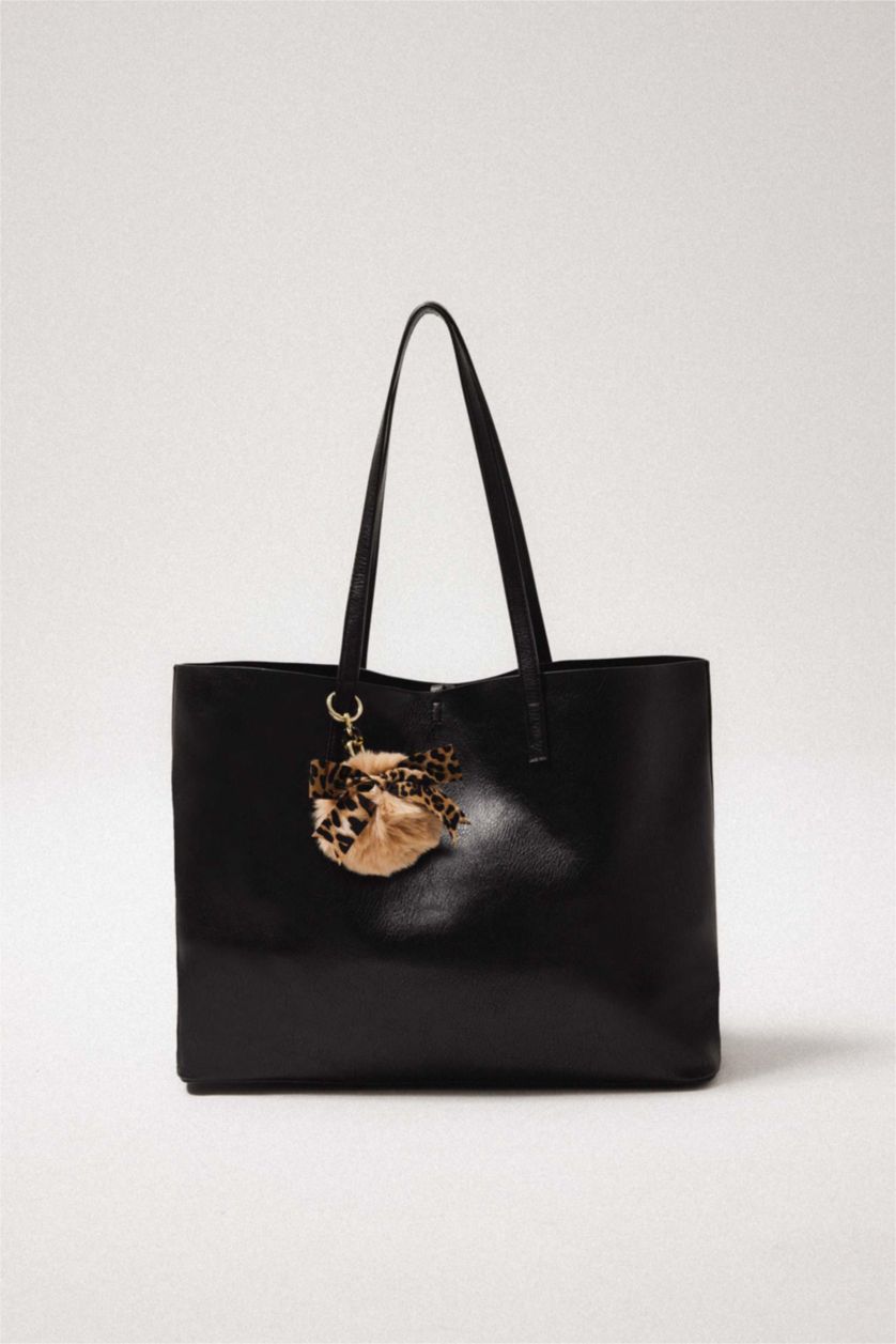 WOMAN Camel Woman Leopard Detailed Charm Keychain