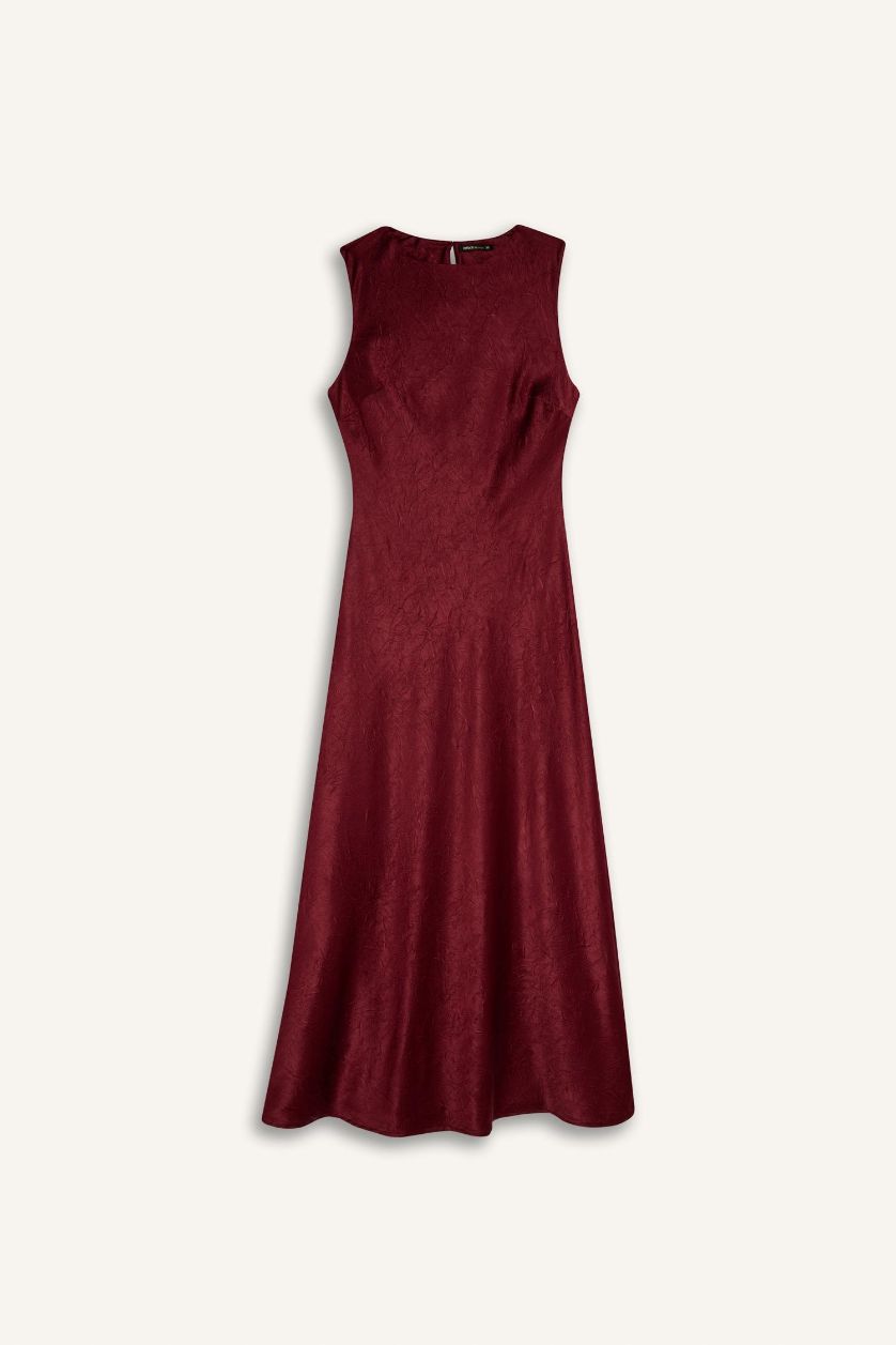 Kadın Bordo Degaje Yaka Saten Kolsuz Maxi Abiye Elbise