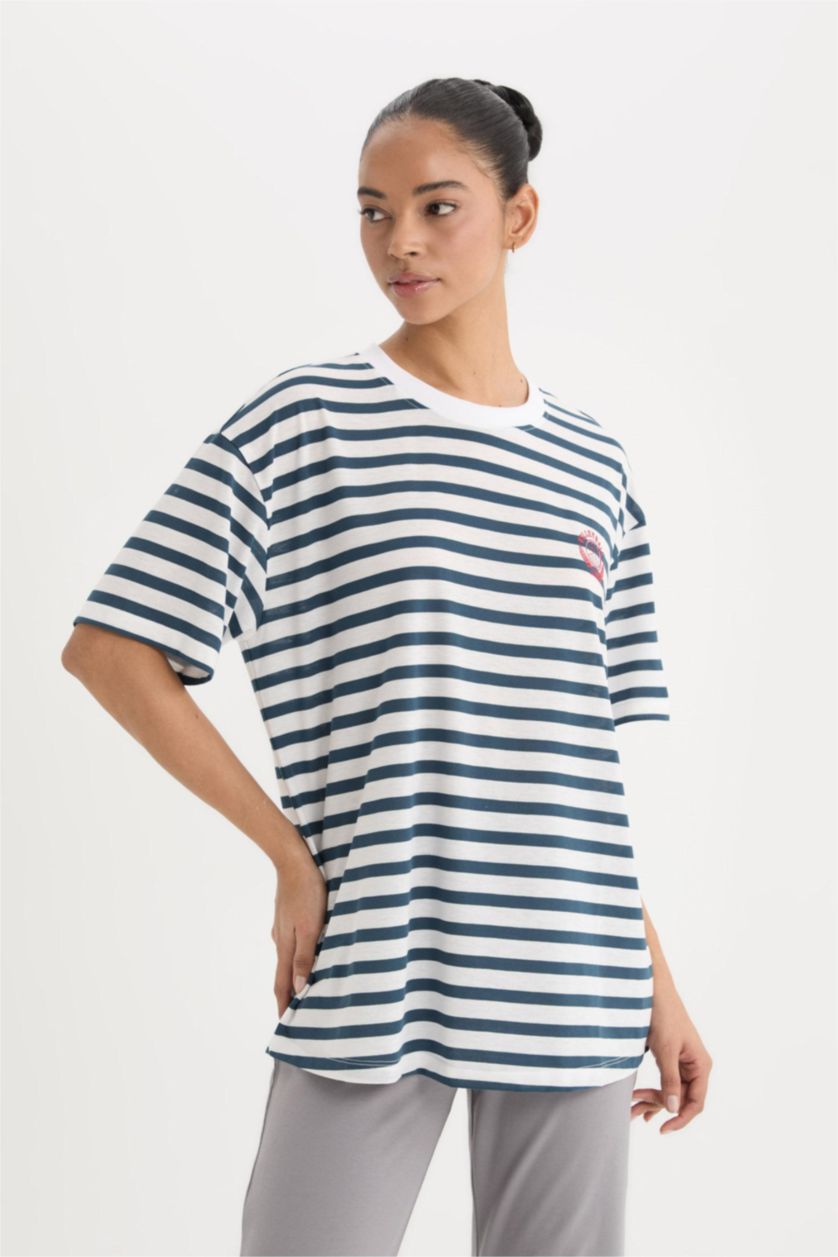 Kadın Lacivert Oversize Geniş Kalıp Bisiklet Yaka Çizgili Sporcu Kısa Kollu Tişört