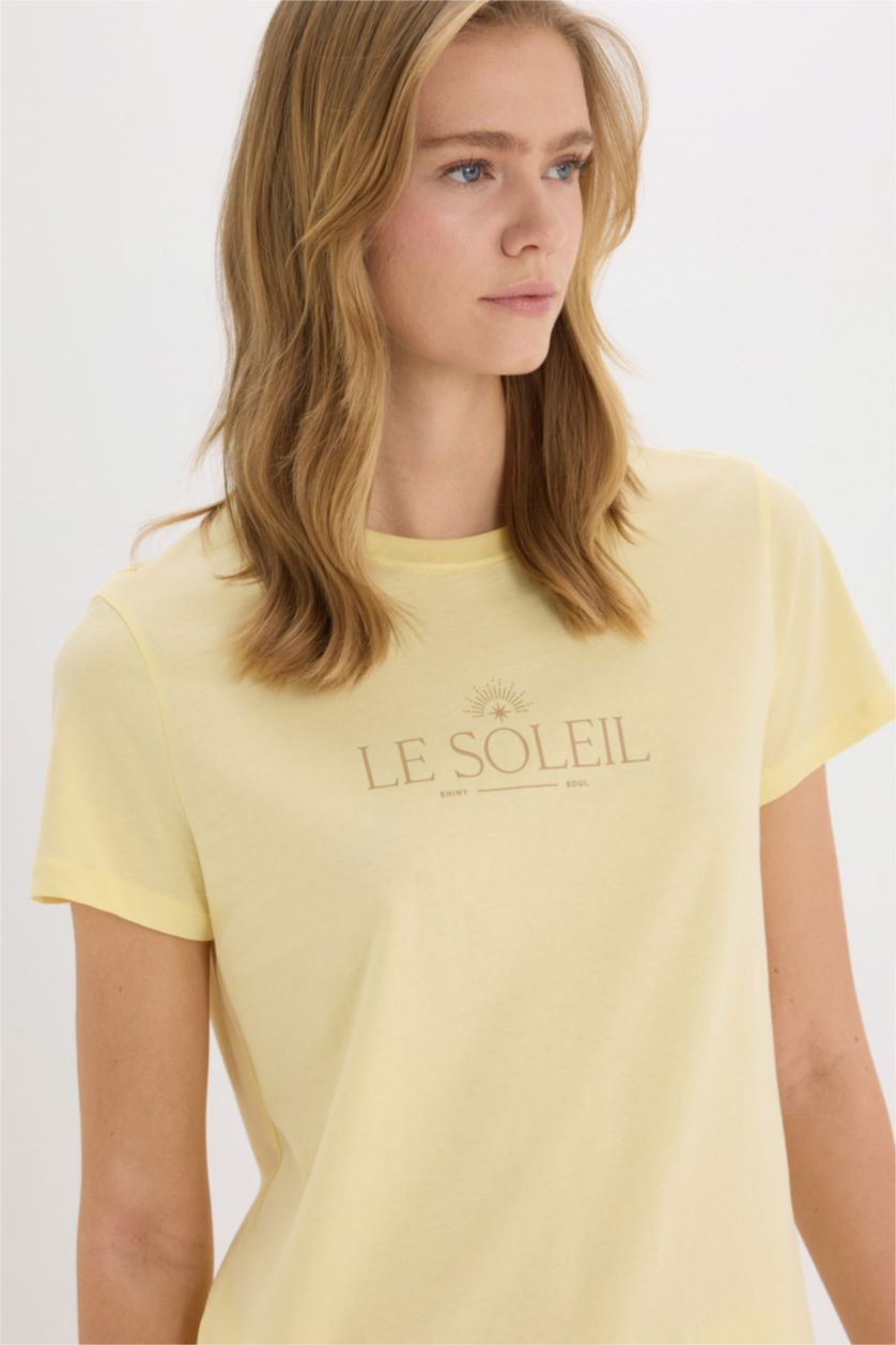 نساء أصفر فاتح تيشيرت نص كم قصة عادية برقبة مستديرة