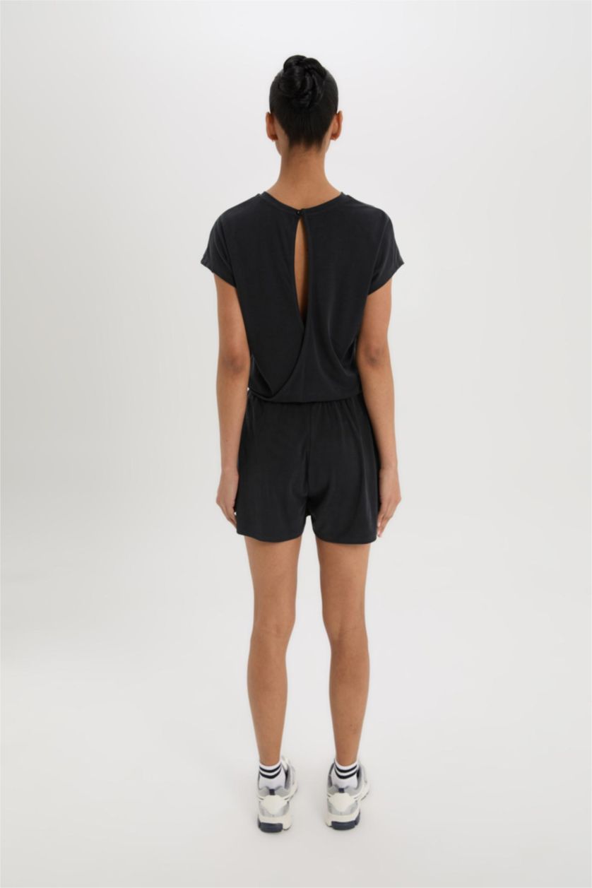 Kadın Siyah Standart Fit Bisiklet Yaka Basic Düz Cepli Modal Kısa Tulum