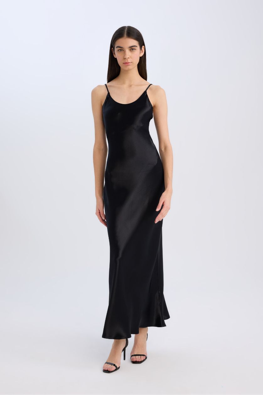 Kadın Siyah Slim Fit Dar Kesim Viskon Askılı Maxi Siyah Abiye Elbise