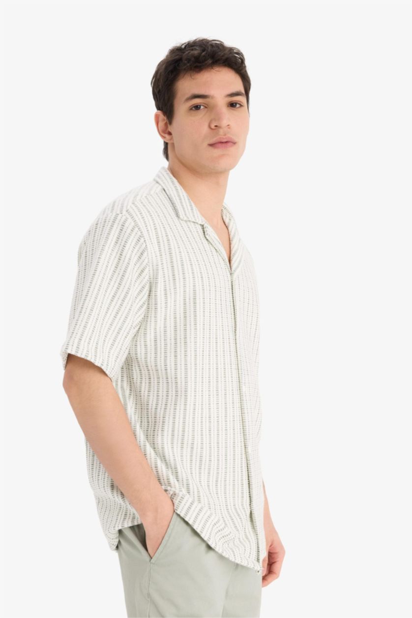 Erkek Açık Haki Relax Fit Apaş Yaka Kısa Kollu Yazlık Çizgili Gömlek