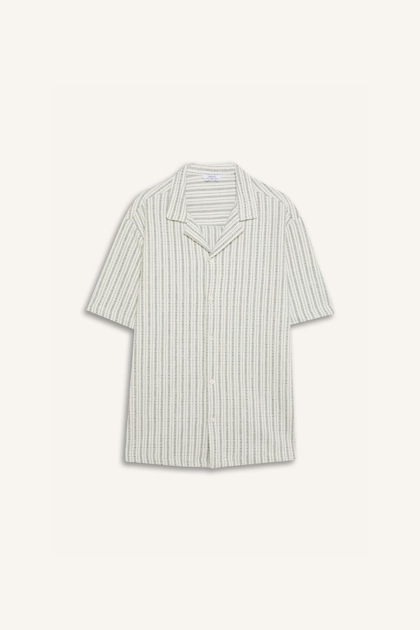 Erkek Açık Haki Relax Fit Apaş Yaka Kısa Kollu Yazlık Çizgili Gömlek