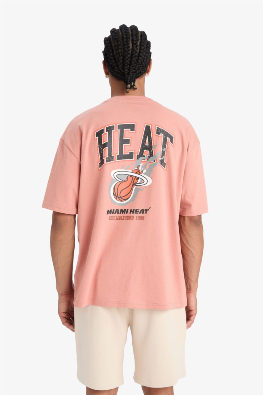 MAN Rose DeFactoFit NBA Miami Heat Oversize Fit T-Shirt