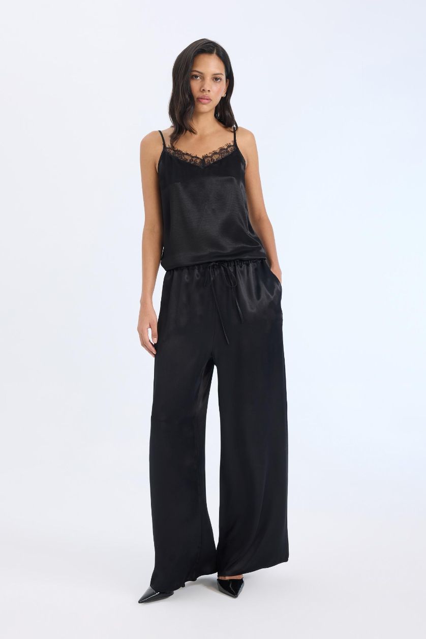 Woman Black Wide Leg High Waist Straight Leg Satin Trousers