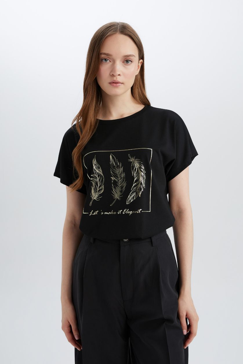 نساء أسود تي شيرت نص كم قصة عادية بياقة مستديرة