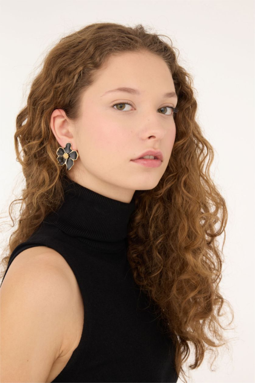 Kadın Karma Kadın Siyah Çiçek Detaylı Küpe