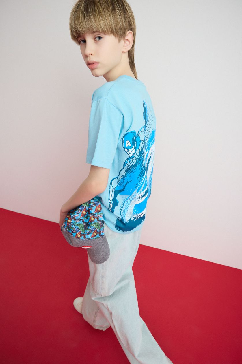 Erkek Çocuk - Genç Erkek Mavi Marvel Avengers Bisiklet Yaka Kısa Kollu Tişört Erkek Çocuk