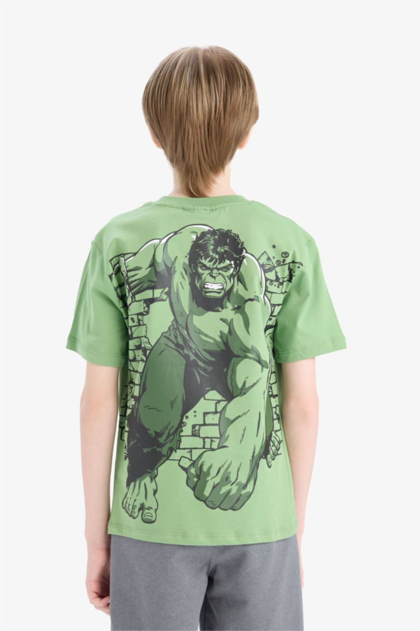 Erkek Çocuk - Genç Erkek Yeşil Marvel Avengers Bisiklet Yaka Sırt Baskılı Kısa Kollu Tişört Erkek Çocuk