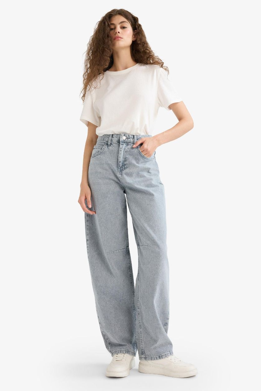 Woman Grey Baggy Fit High Waist Long Washed Jeans