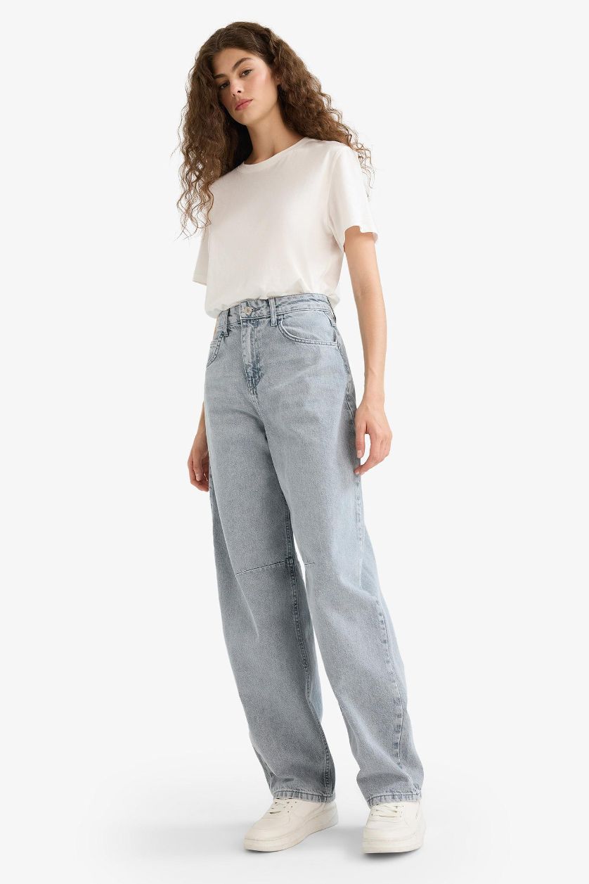 Woman Grey Baggy Fit High Waist Long Washed Jeans