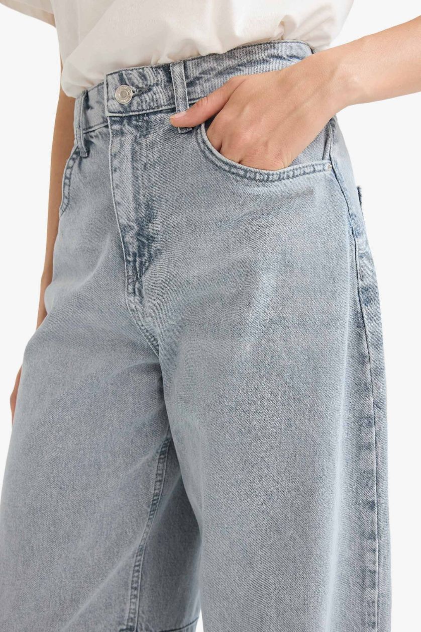 Woman Grey Baggy Fit High Waist Long Washed Jeans