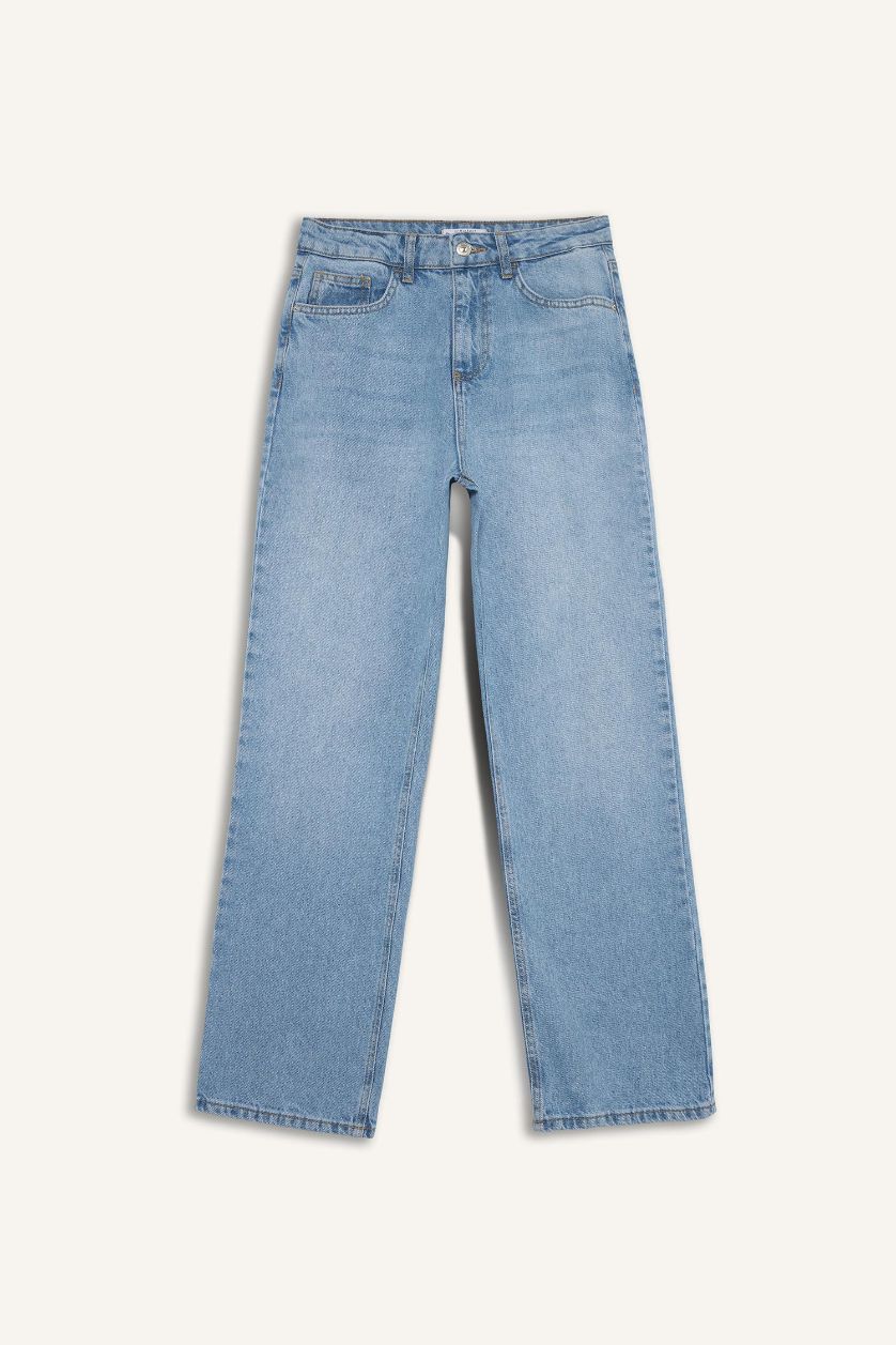 Kadın Açık Mavi Straight Fit Yüksek Bel Bilek Boy Jean Yıkamalı Pantolon