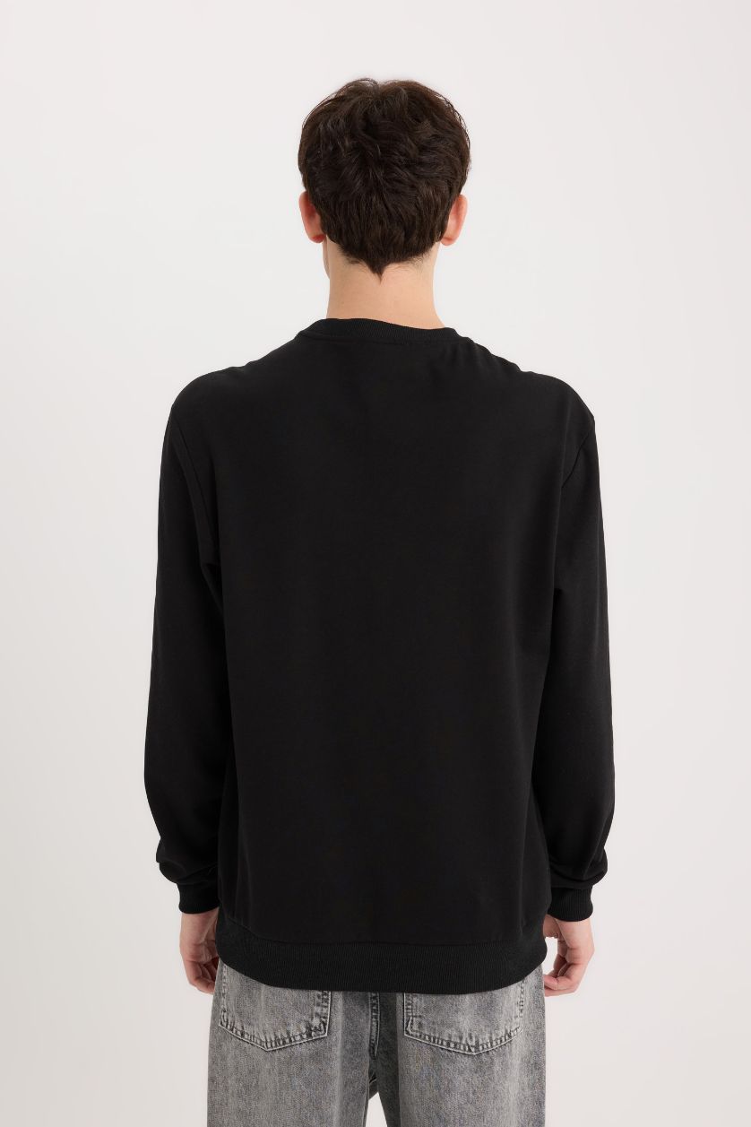 Erkek Siyah Regular Fıt Bisiklet Yaka Baskılı Sweatshirt