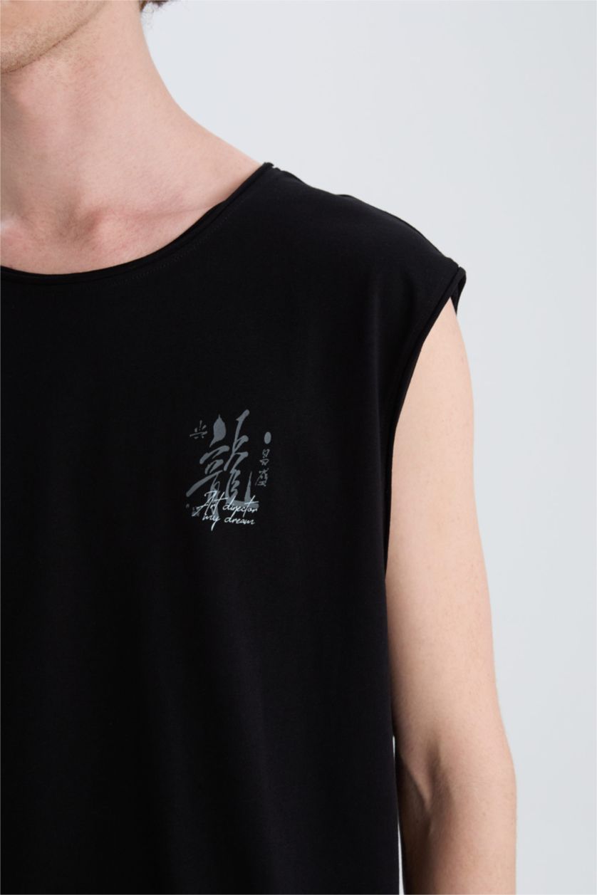 Erkek Siyah %100 Pamuk Boxy Fit Bisiklet Yaka Sırt Baskılı Atlet