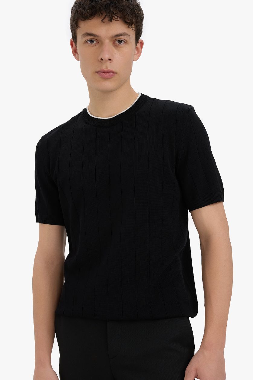 رجال أسود تيشيرت تريكو قصة عادية برقبة مستديرة