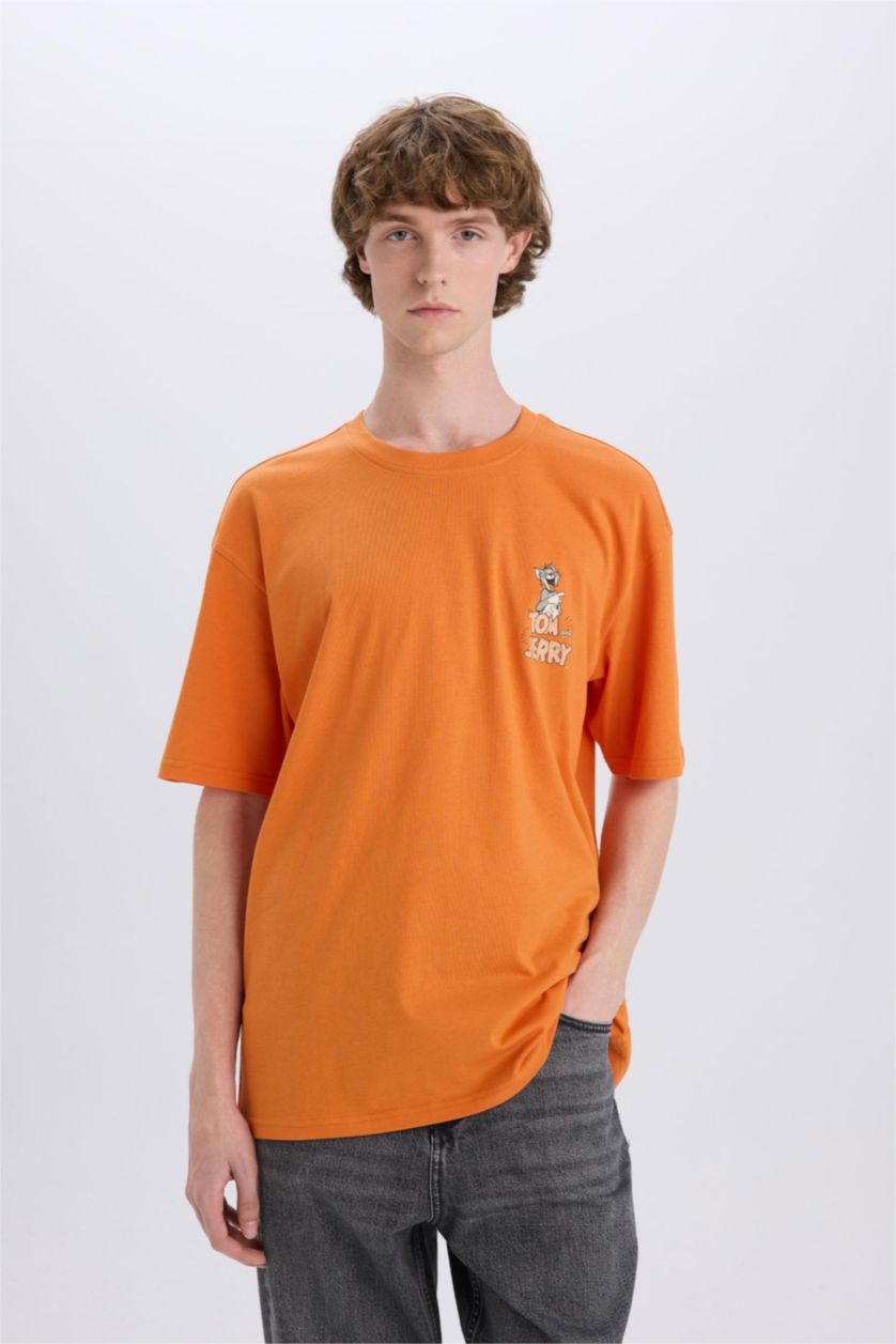 Erkek Turuncu %100 Pamuk Tom & Jerry Boxy Fit Bisiklet Yaka Sırt Baskılı Kısa Kollu Tişört