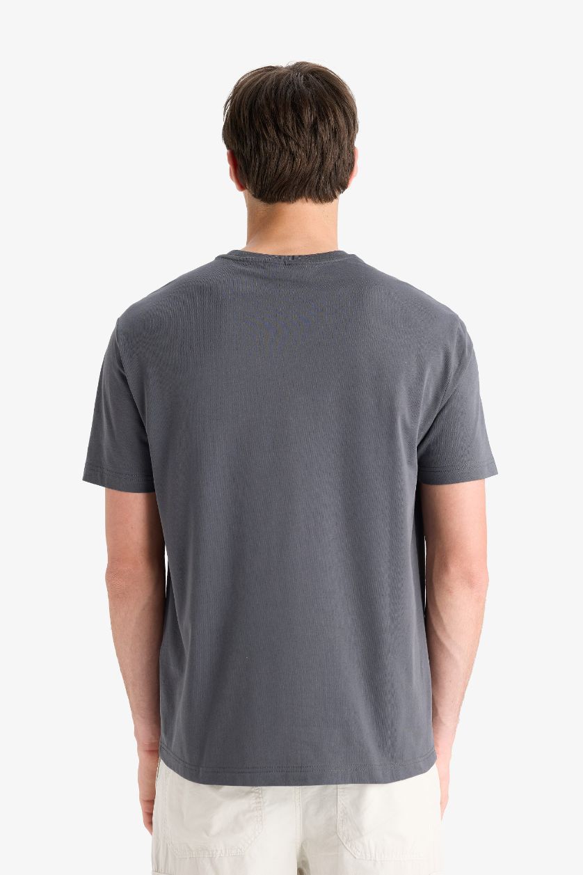 Erkek Antrasit %100 Pamuk Deadpool Regular Fit Bisiklet Yaka Kısa Kollu Tişört