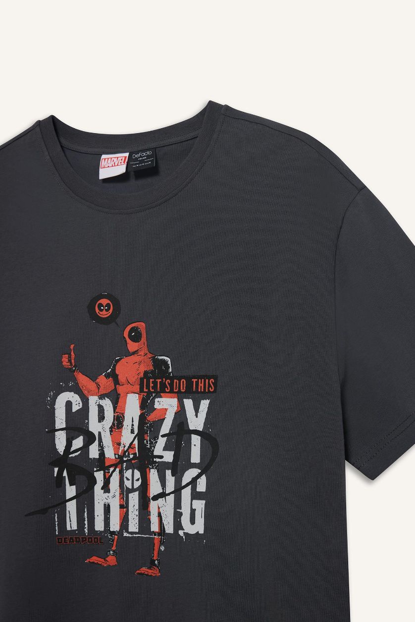 Erkek Antrasit %100 Pamuk Deadpool Regular Fit Bisiklet Yaka Kısa Kollu Tişört